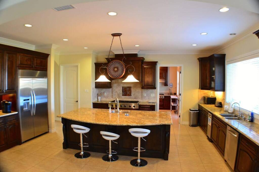 Que Syrah Temecula - Villa With 9 Bedroom 7 Ba With Spa In Wine Country Bagian luar foto